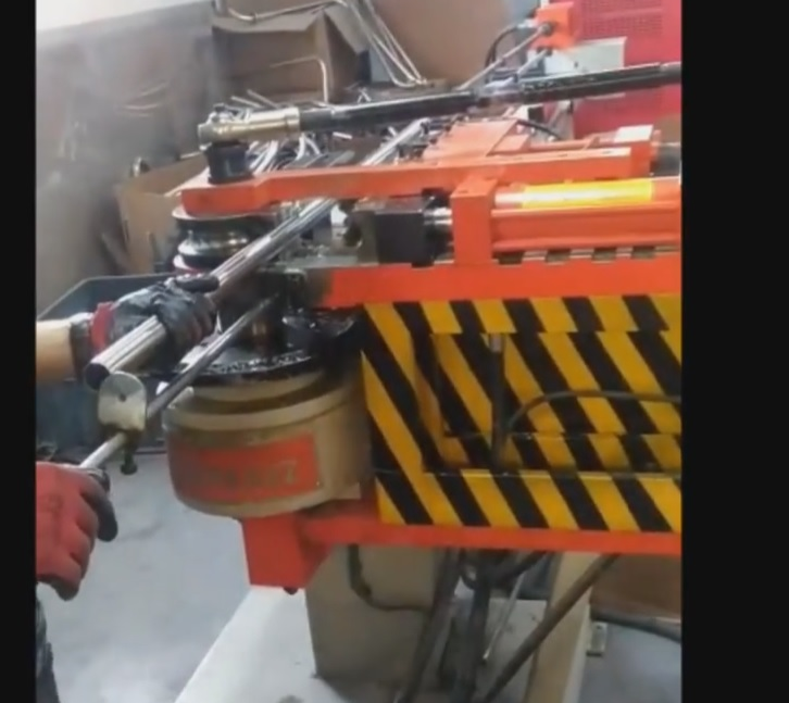 Boru Bükme Makinası